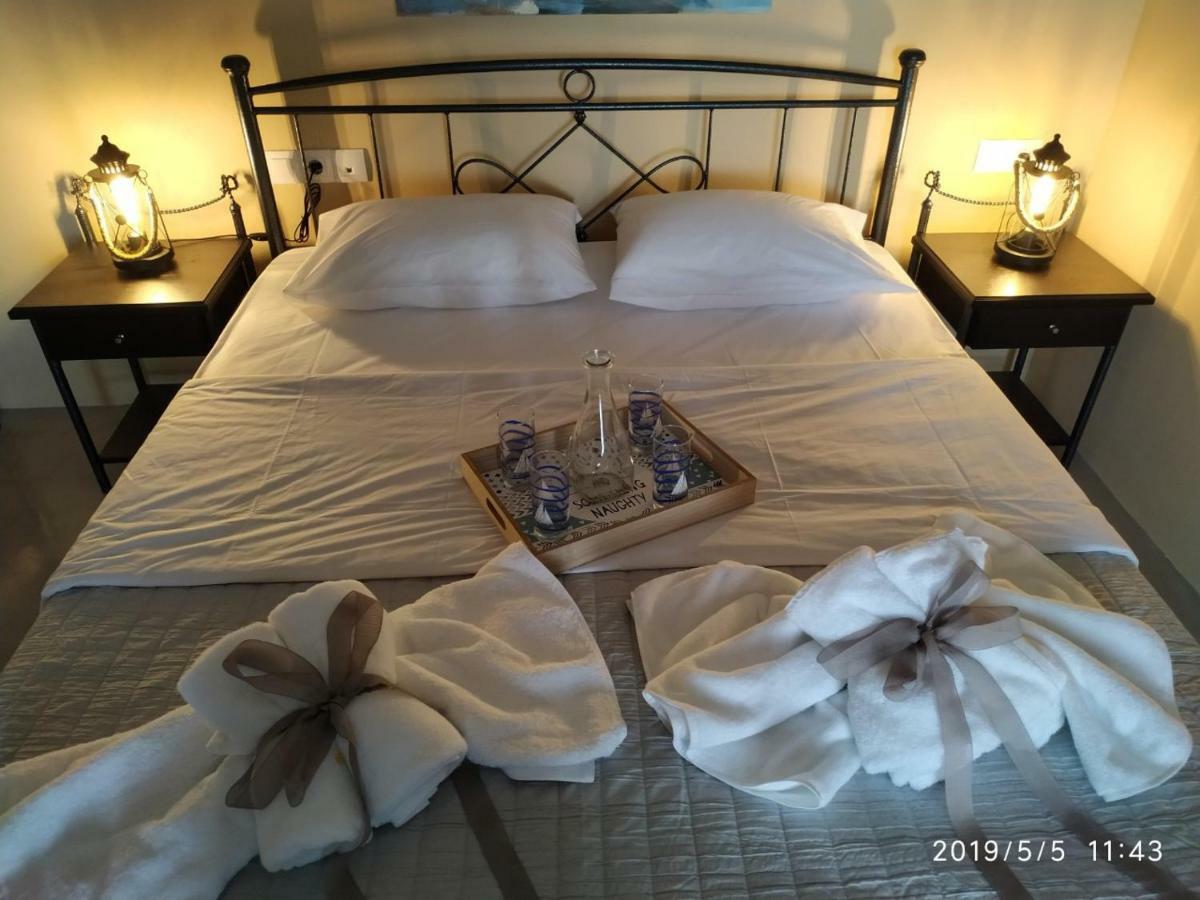 Kampanelia Village Suites Fira  Ngoại thất bức ảnh